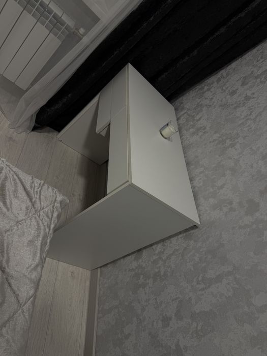 Туалетный столик белый