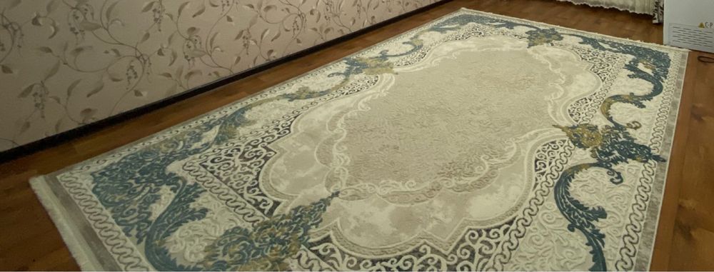 Продам два больших ковра