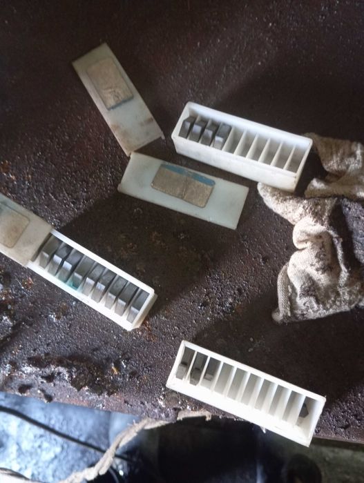 Сменные пластины на токарные резцы