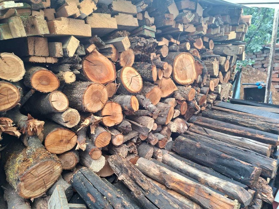 Lemne de foc esenta tare - 5 - 6 metri cubi - Baicoi, Prahova