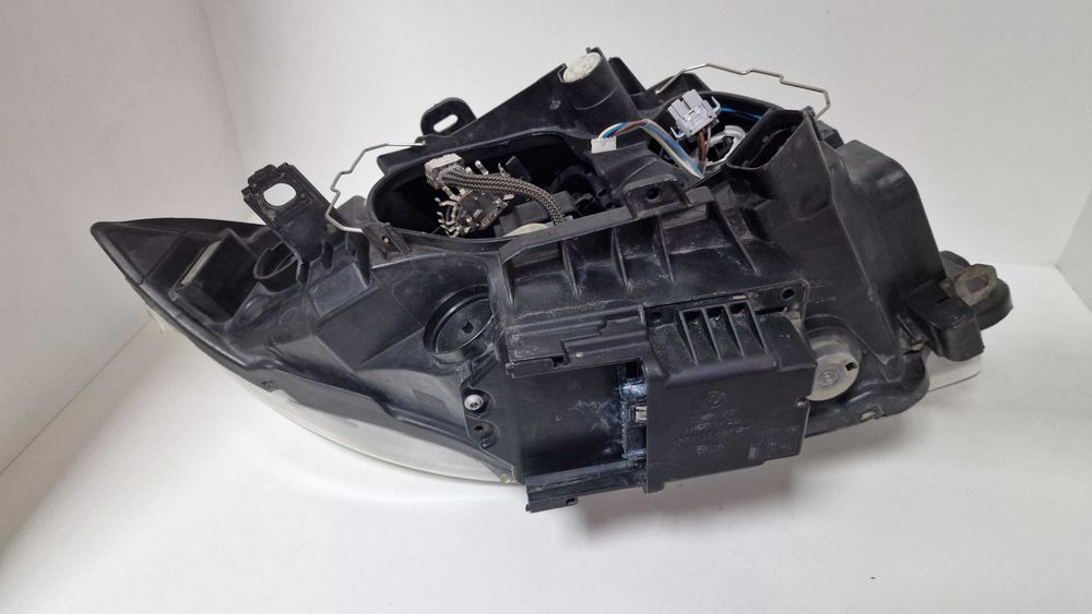 БМВ Е87 Е81 ксенон фар ляв BMW 1 серия E87 E81 E82 E88 xenon DYNAMIC