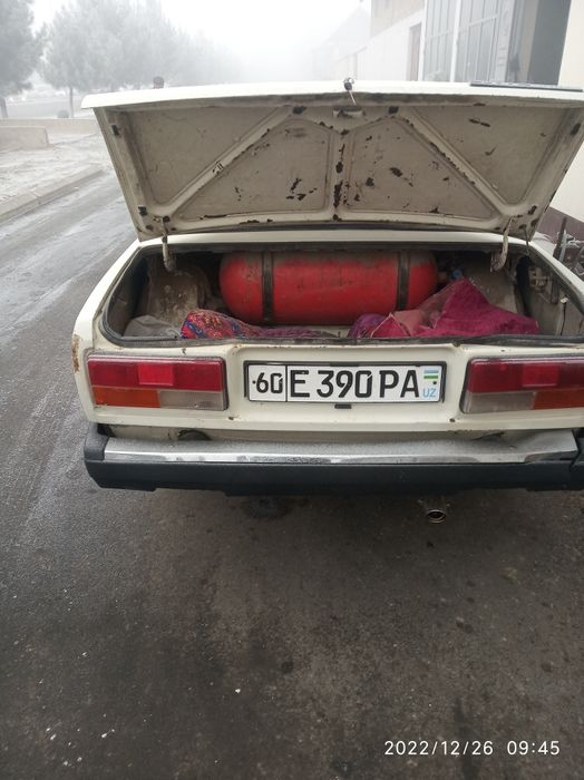 Жигули сотилади 2105