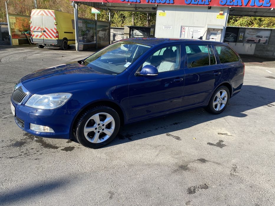 SKODA Octavia 2012 — imagine 2