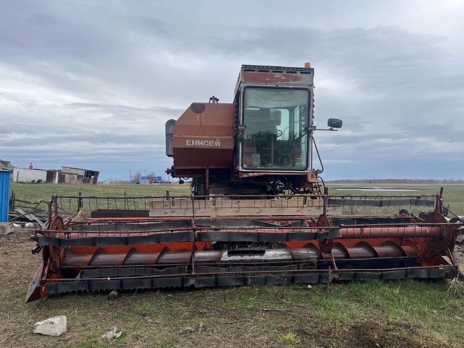 Продам комбайн на ходу