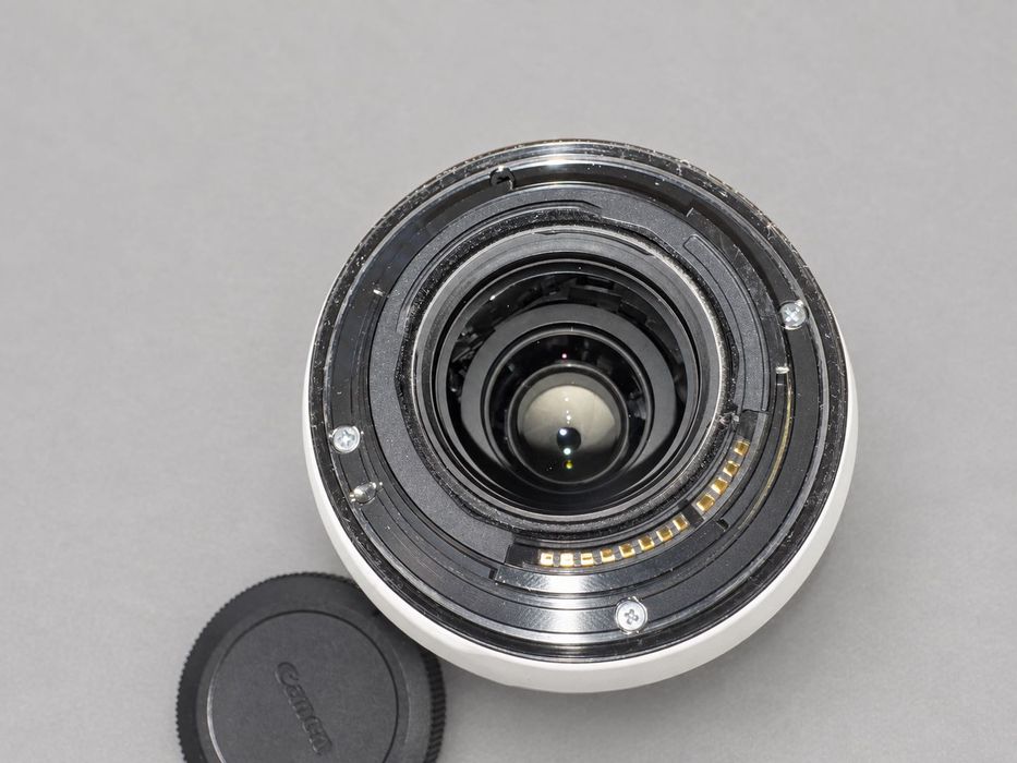 Обектив Canon RF 70-200 F4 L IS USM