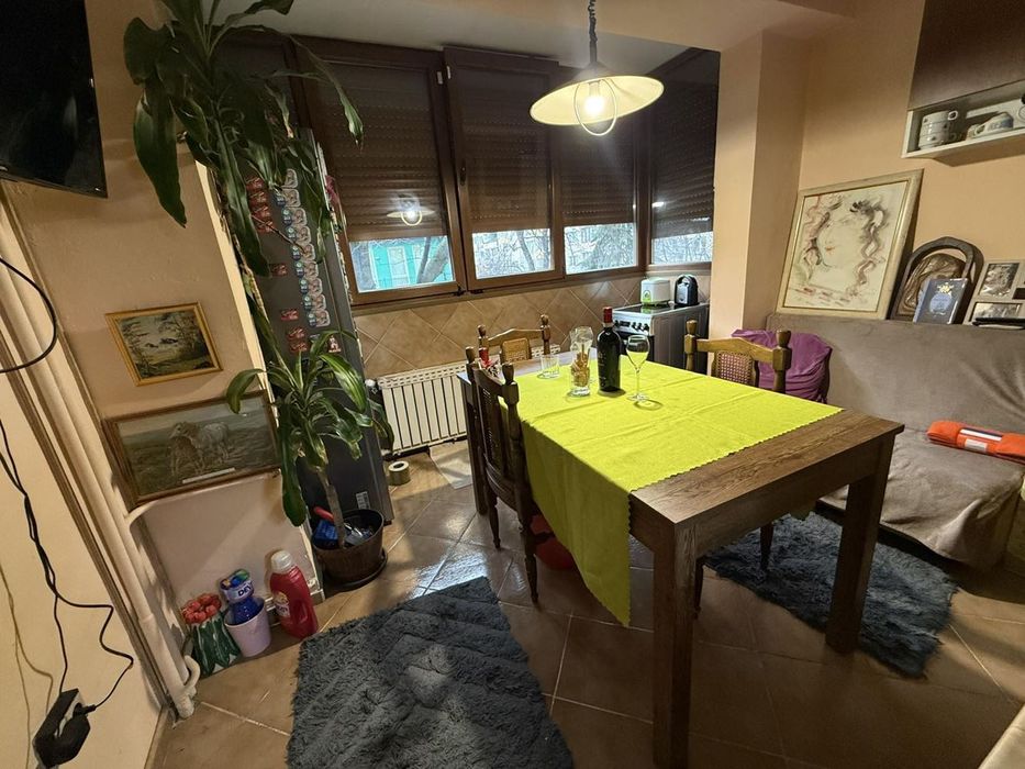 Тристаен апартамент на отлична локация! ж.к. Бъкстон!