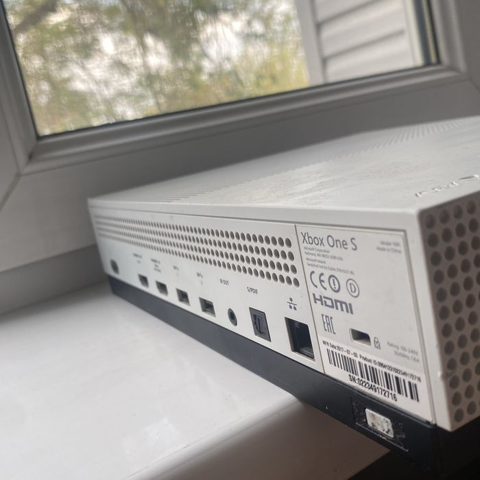 xbox one s 1tb приставка срочно