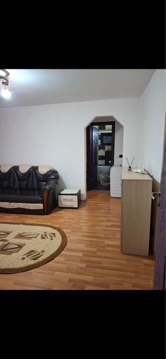 Inchiriez apartament 2 camere