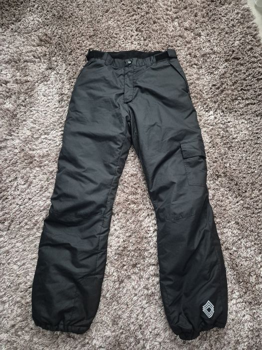 Pantaloni de schi marime 158-164( marime S)