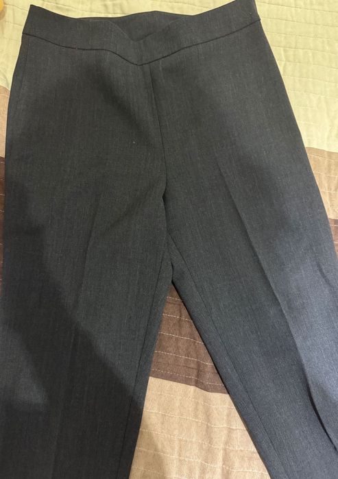 Pantaloni din stofă tip pană