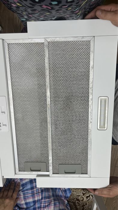 Продам вытяжку.мииим