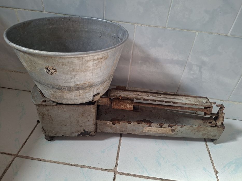 Cantar balanta cu tas de aluminiu