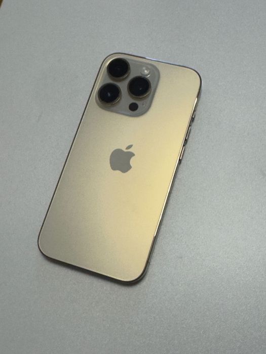 Vand Iphone 14 pro Gold