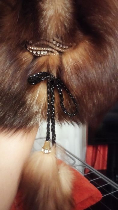 Шапка  женскаяиз чернобурки