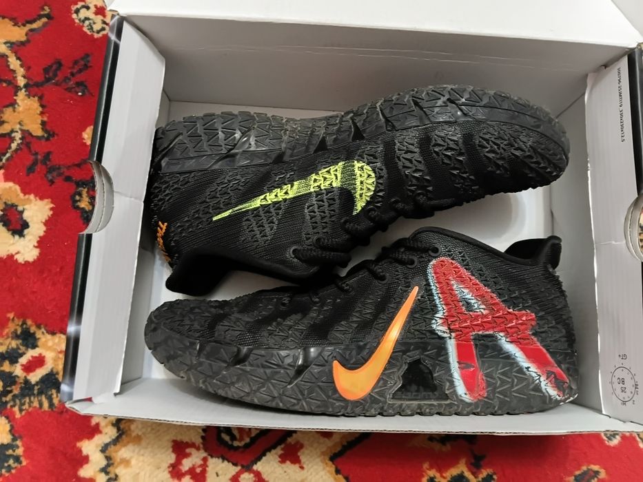 Продам красовки Nike ja3