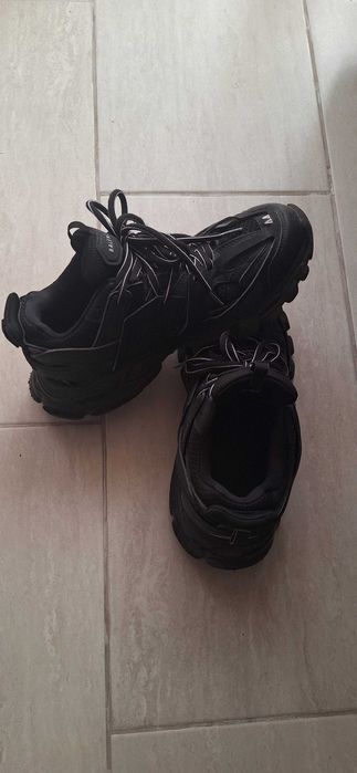 Balenciaga track