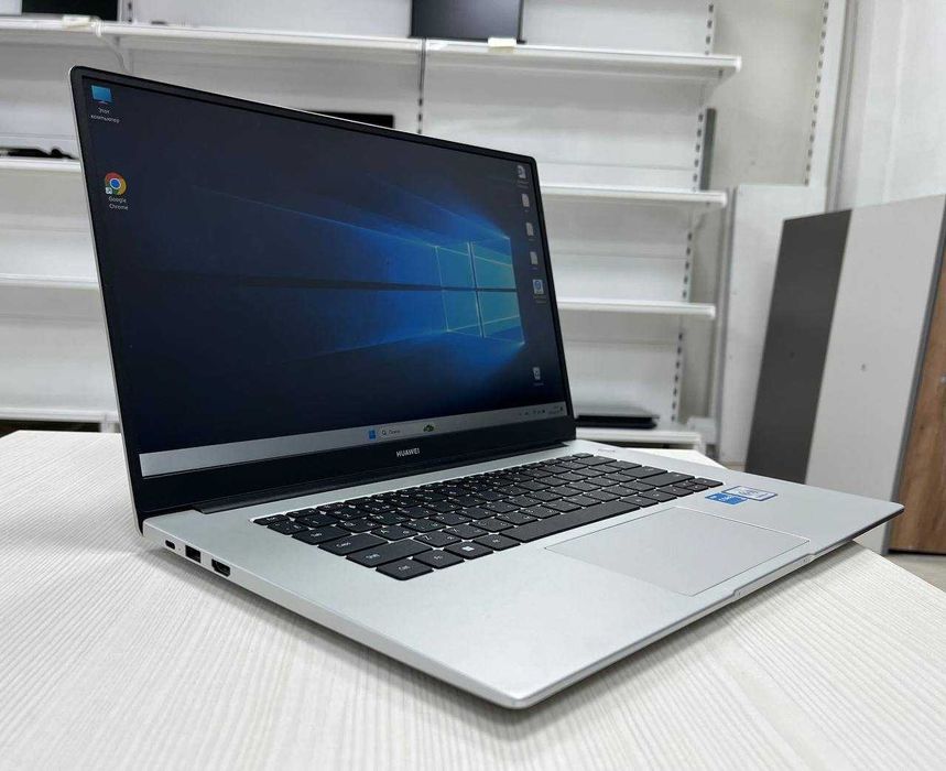 HUAWEI Core i3-11*ОЗУ 8/SSD 256/Для бизнеса Идеал Без царапин