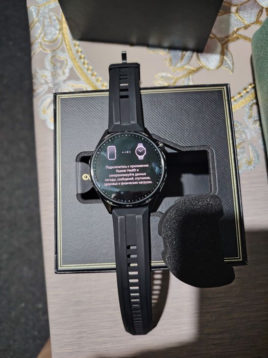 Продам срочно  сматр часы  новые