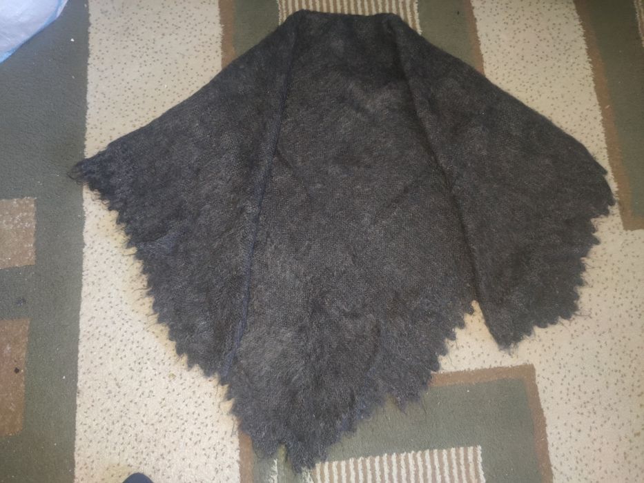 Sherst roʻmol шерстяной платок