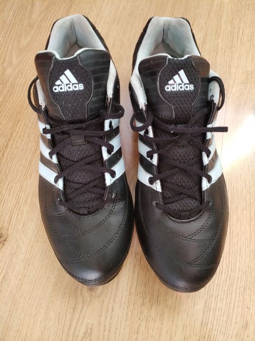 Продавам дамски маратонки