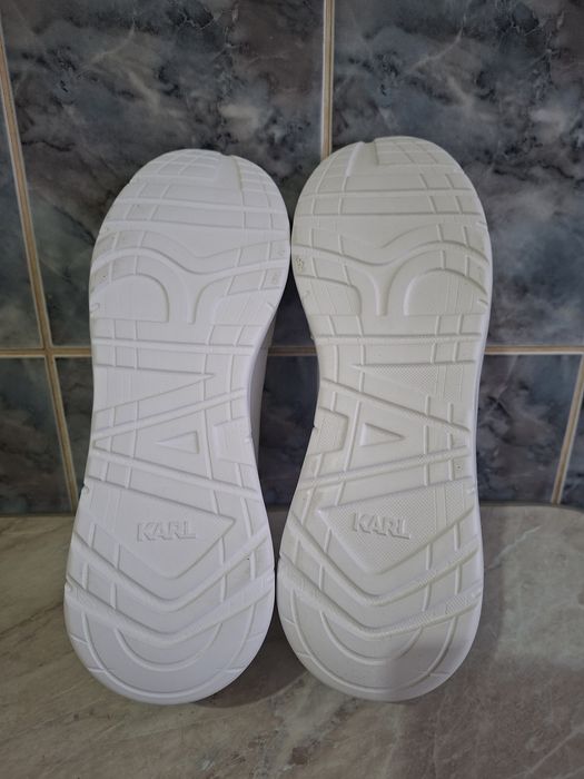 Adidasi Karl Lagerfeld Marimea 44 Noi
