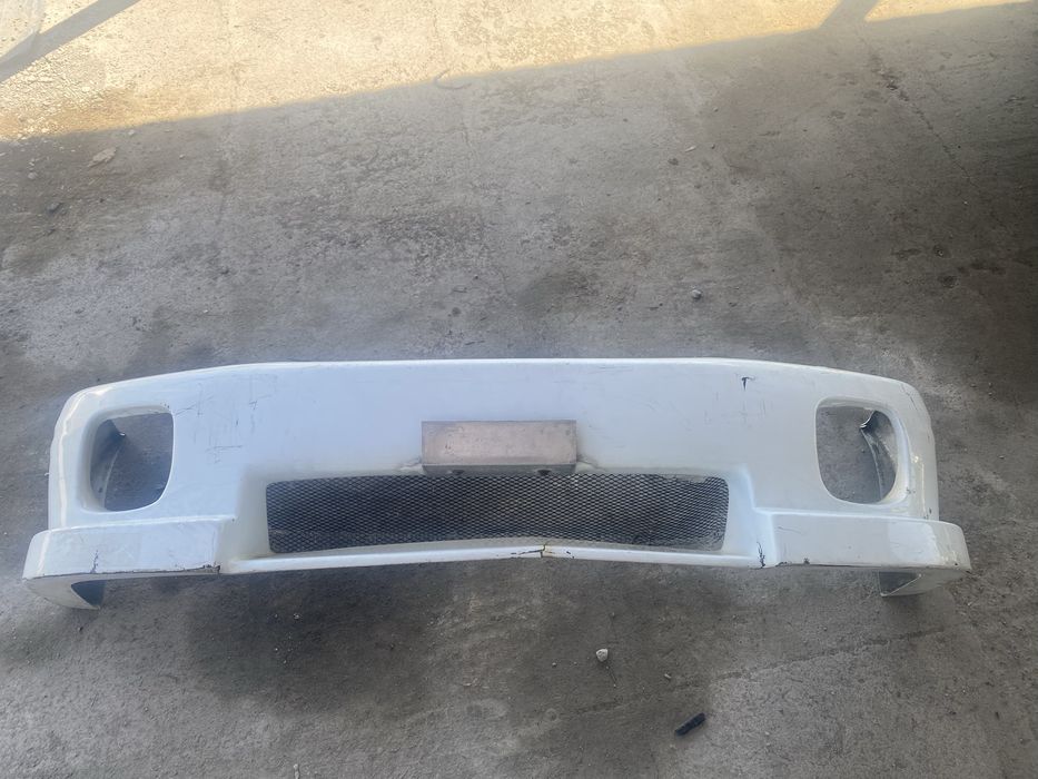 Бампер форестер.       .