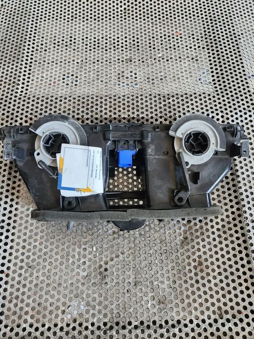 Grile Grila Ventilatie Centrala Bord Vw Golf 7 VII Cod 5GG