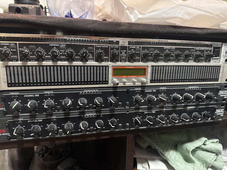 Продам compressor/gate  dbx 266xl. А так же
