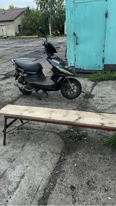 Продам скутер не на ходу