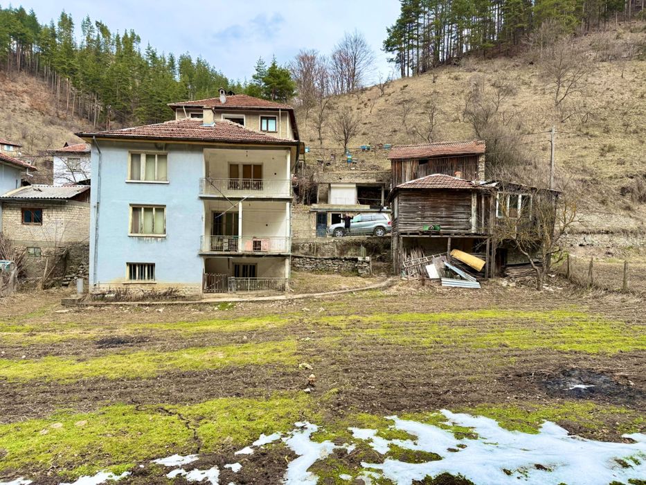 Продава се Къща в Пловдив, Коматевски възел - 210 кв.м за 220 €/кв.м - Снимка #3