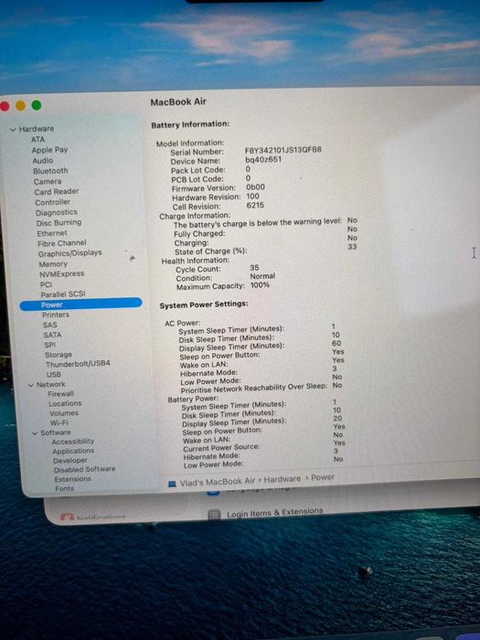 Laptop Apple MacBook Air 13-inch, cu procesor Apple M2, 256GB