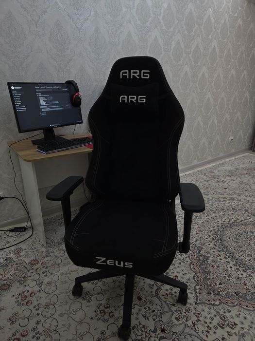 Игровой компьютер с периферией