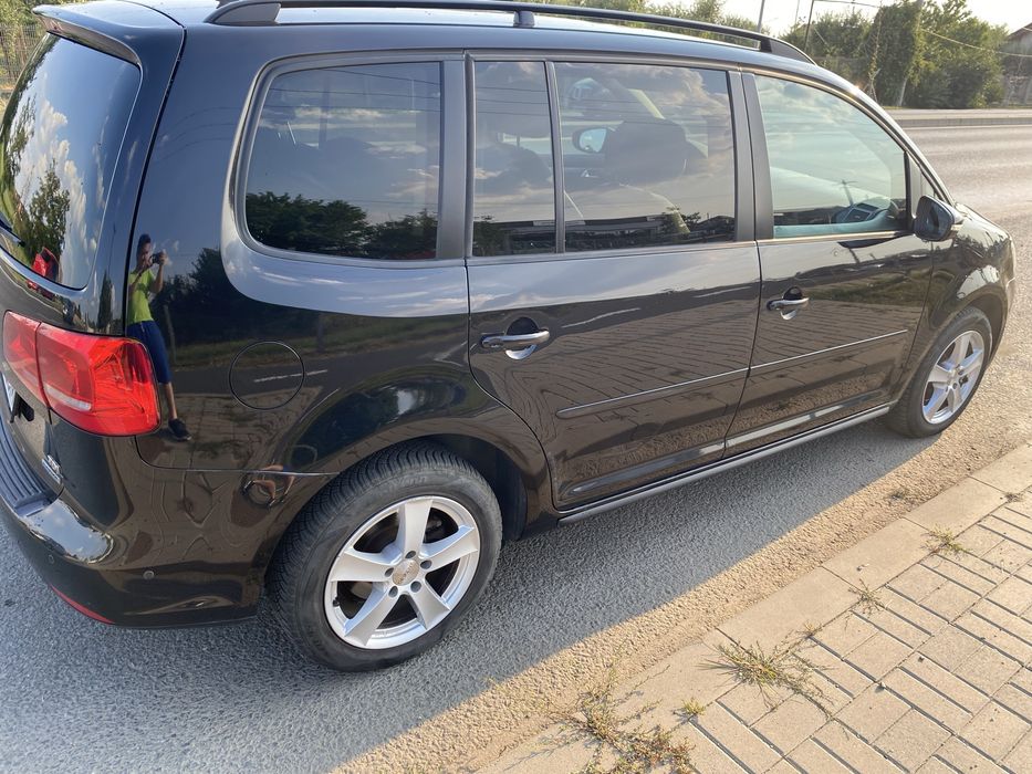 VOLKSWAGEN Touran 2014 — imagine 4