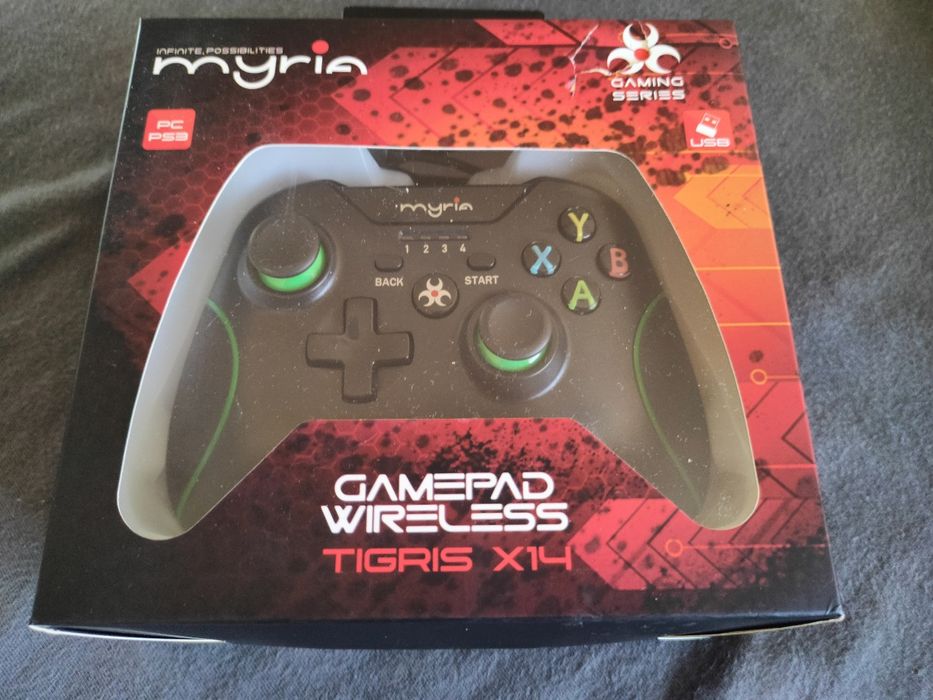 Vând gamepad Myria