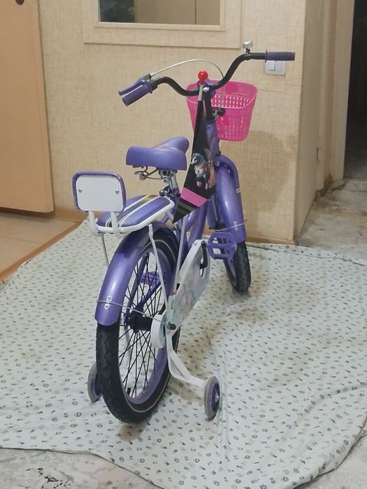 Qizlar velosipedi sotiladi