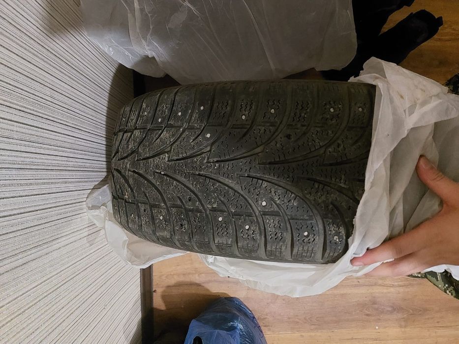 Продам зимние шины