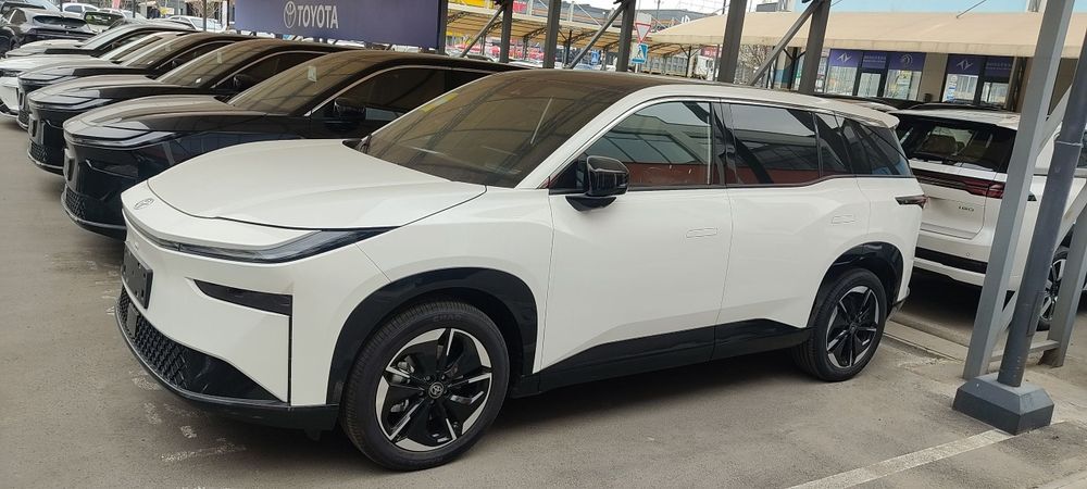 Toyota Bz 3X toʻliq elektr