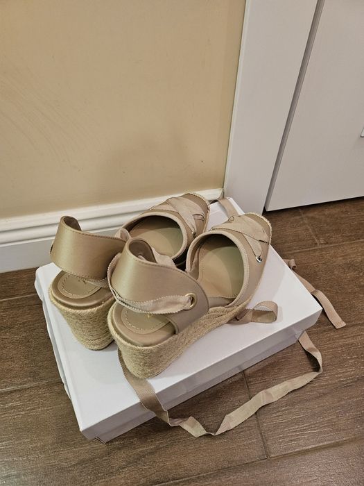 Обувки Зара на платформа