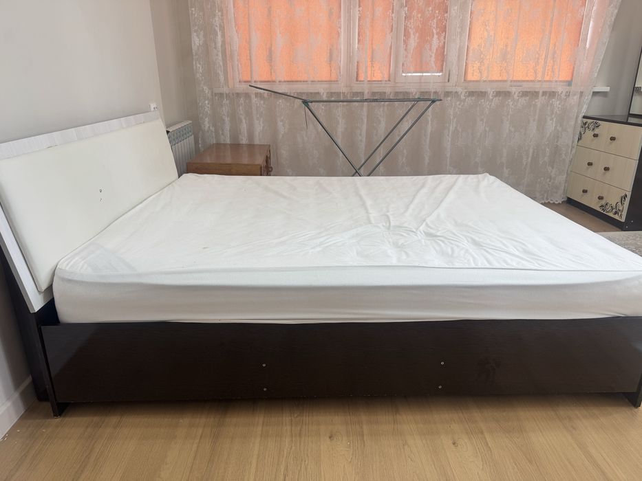 Продам кравать срочно