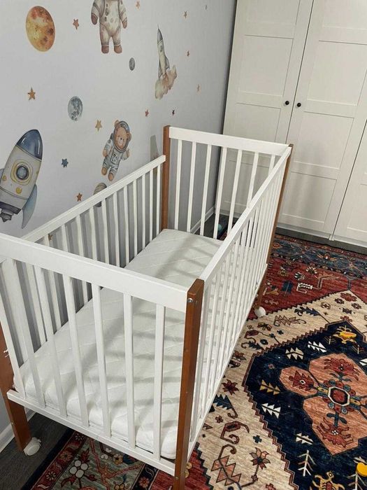 Детская кровать с бортиками