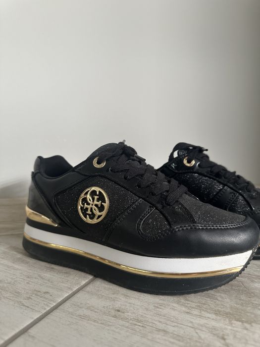 Дамски маратонки/обувки Guess