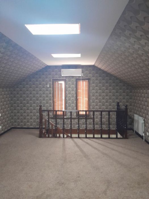 Сдаётся 2 сот 5 ком.евродом (паркентский)