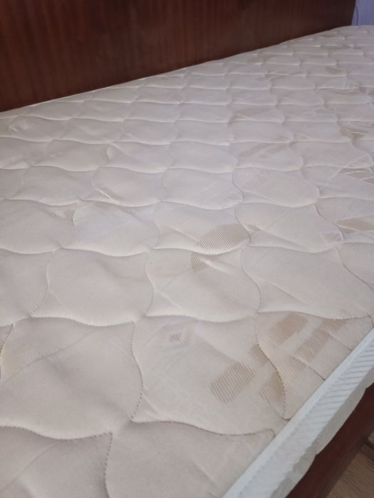 Ъглови легла с матраци и ракла