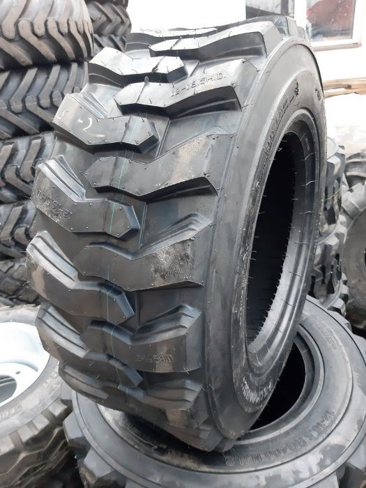 Anvelope noi INDUSTRIALE DE BOBCAT cu 10PR 12-16.5 garantie 2 ani TVA