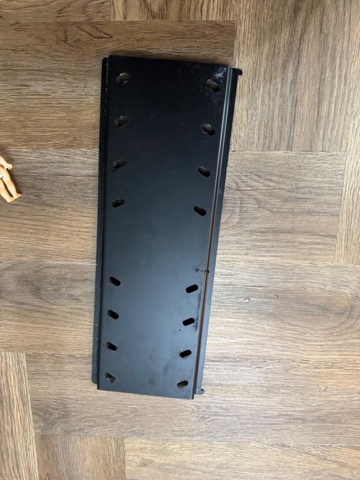 Продам кронштейн