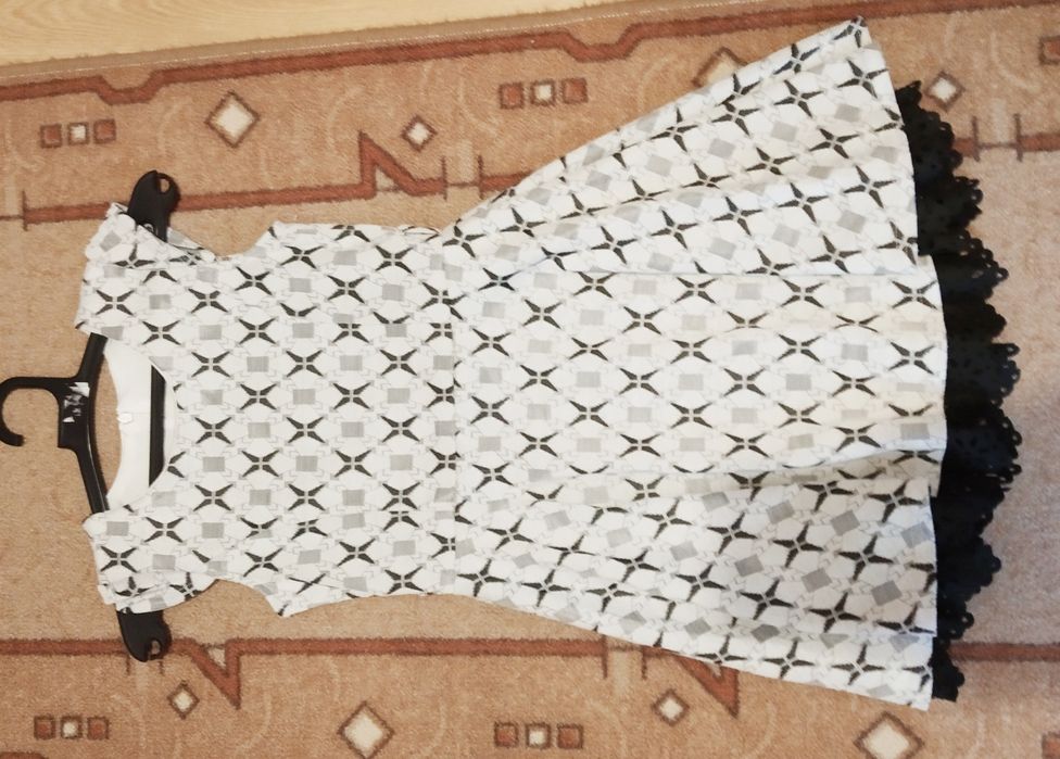 Рокля за дете на 5-6 г.