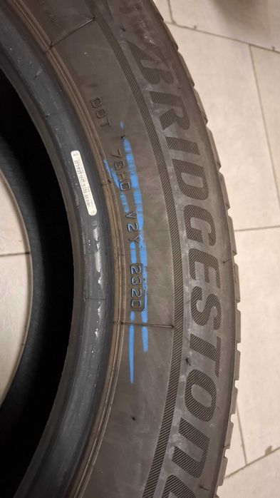 2бр зимни гуми Bridgestone 225 60 18