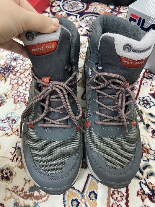 Мужской кроссовки