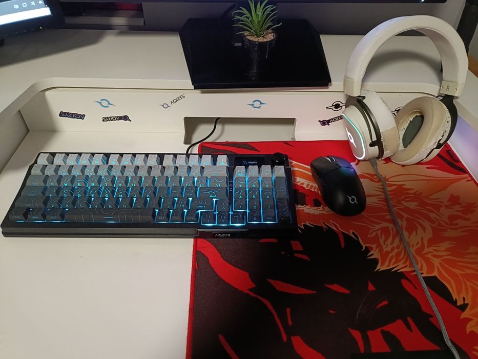 PC gaming+tot ce se vede in imagine