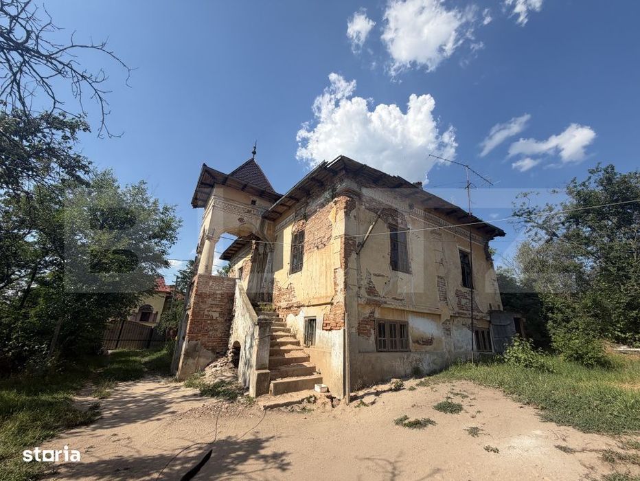 Conac cu priveliste panoramica, 200 mp, 1200 mp teren, zona Lesile
